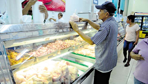 La propuesta es que los bonos sean canjeados en supermercados.(Archivo )