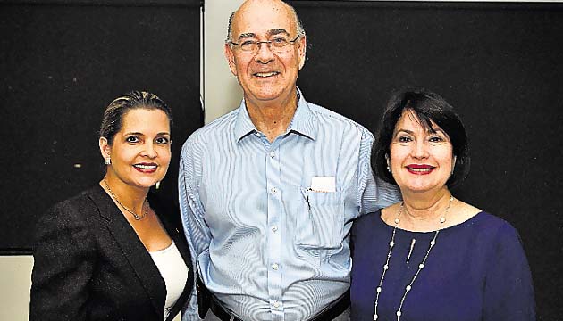 5. Marianela De La Lastra, Raúl Gasteazoro y Blanca de Gasteazoro.