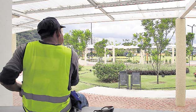 Fritódromo. En tanto, en El Chorrillo los dueños de pequeños locales de venta de pescado esperan que los 11 establecimientos sean puestos en alquiler y abiertos al público.