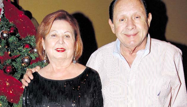 8. Lina de Maldonado y Genito Maldonado.