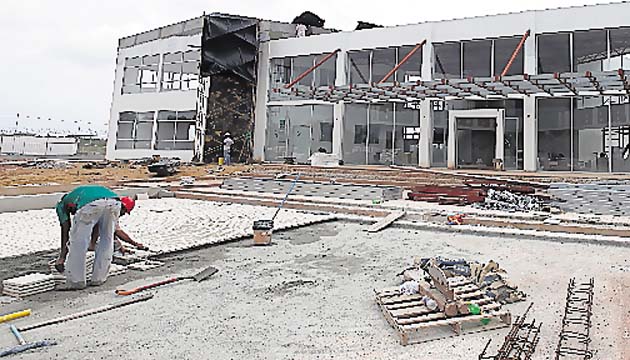 Construcción de escuelas, el reto del Meduca