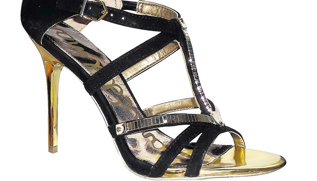 Sandalias. Este tipo de calzado te hará lucir elegante, pero con ese toque casual para dejar de lado la seriedad y lucir siempre joven.