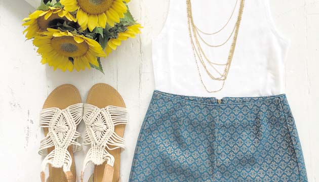 Siempre fresca. En los días de verano, si hay que ir al de compras o a la playa, este “outfit” de Aéropostale es el ideal. Flores para el verano.