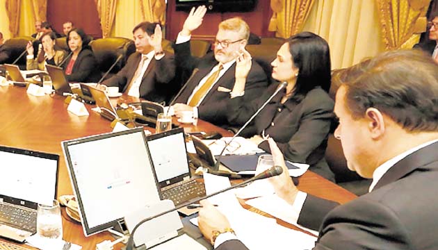 El decreto, mediante el cual se nombró al magistrado del Tribunal Electoral, Eduardo Valdés Escoffery fue firmado por el presidente Juan Carlos Varela el pasado 26 de diciembre, sin que se hiciera público.(Archivo)