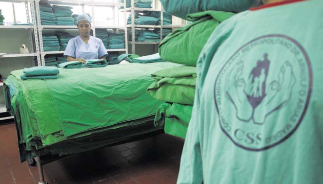 Desabastecimiento latente. Administrativos del Complejo Hospitalario Dr. Arnulfo Arias Madrid de la Caja de Seguro Social (CSS) se refieren a los desafíos permanentes en temas de suministros y personal.