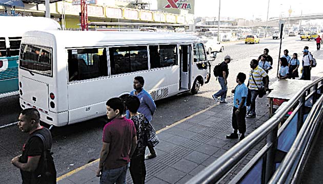 Darán compensaciones a los transportistas. El Gobierno garantiza que serán justos con aquellos que están brindando el servicio, ya tienen una idea aproximada sobre la inversión requerida para unificar todo el sistema.