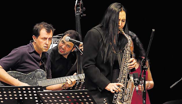 Los músicos también se lucieron el jueves en el cuarto ‘show’.