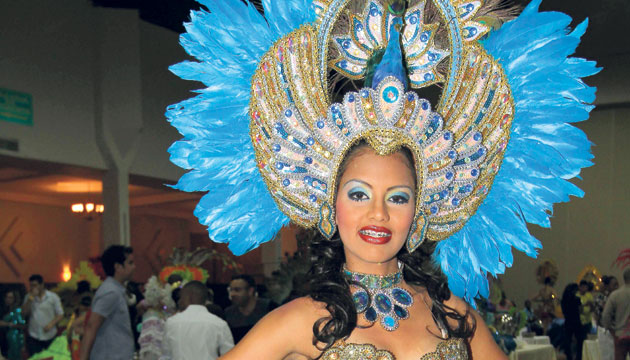 Los vestidos de lujo no faltaron esta noche tan especial.