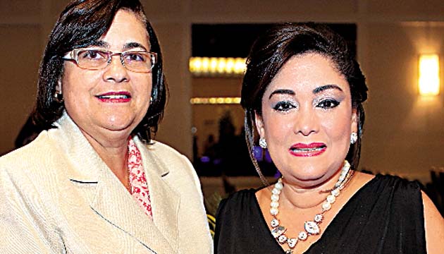 7. Anna García de Aguirre y Ligia Pezzotti.