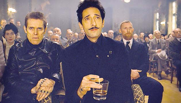 El actor Adrien Brody también forma parte de este drama.