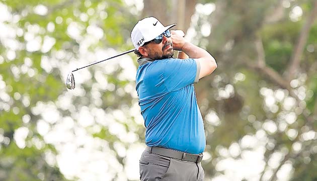 Mike Norman. El golfista panameño no superó el corte, sin embargo, su participación fue mejor que la del año pasado, cuando no pudo completar la segunda ronda del torneo.