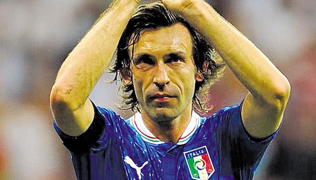 Pirlo podría replantearse la decisión del retiro si es convocado.(Archivo)