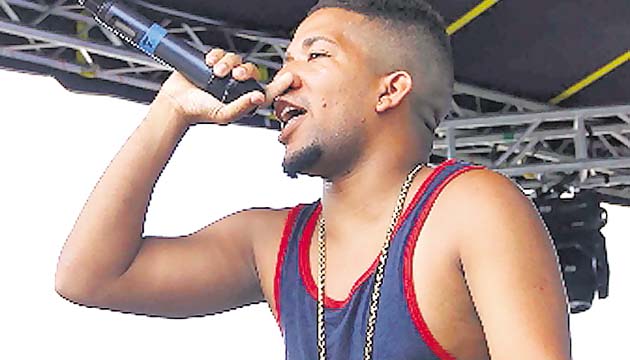‘El Blopa’ puso a todos a cantar con su reggae.