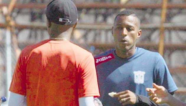 Muñoz mantiene una buena relación con Julio Dely Valdés(Cortesía el Gráfico)