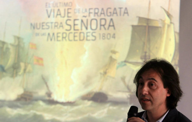 El arqueólogo submarino español Carlos León Amores expone los detalles del naufragio de la fragata Nuestra Señora de las Mercedes en 1804 frente a Panamá. Foto/EFE