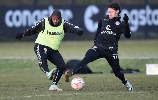Cooper tuvo ayer el primer entrenamiento con sus nuevos compañeros. / Foto: Twitter