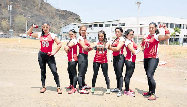 Las Cyclons quieren ganar el campeonato, ya que no saborean la dulce victoria desde el 2012.(Enyoline Barría)