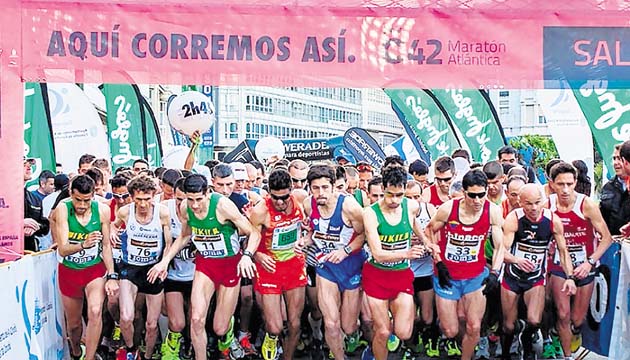 Medidas. En España, la Maratón Atlántica Corua42 apuesta por la sostenibilidad: emplea motos eléctricas durante el recorrido para acompañar a los participantes y usa energía limpia para los puestos de control.