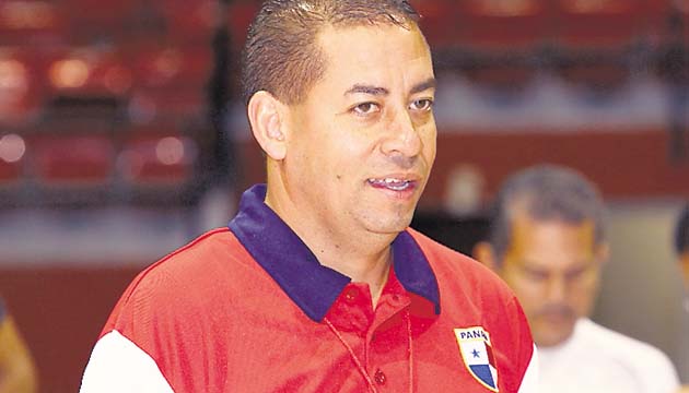 David Rosario, técnico de la selección mayor de baloncesto(Anayansi Gamez )