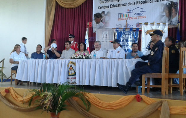Participaron el ministro de Gobierno Milton Henríquez y la ministra de Educación Marcela Paredes. Foto: (Mayra Madrid)