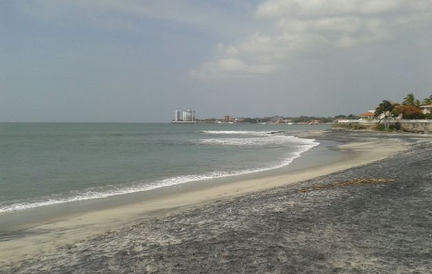Así lucía ayer la playa de San Carlos en Panamá Oeste.(Pablo Castillo)