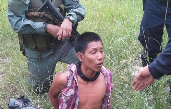 Detenido por la policía