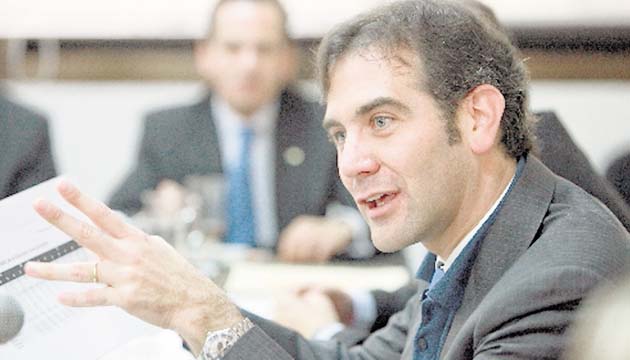 Tildan de ‘ilegal’ suspensión de la evaluación educativa