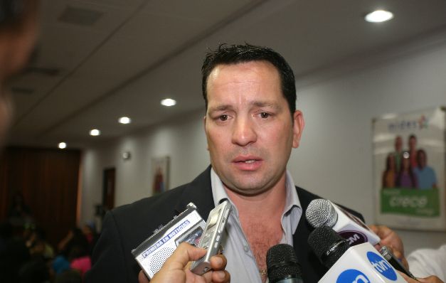 La fiscalía dictó medida de país por cárcel a la esposa de Ferrufino.