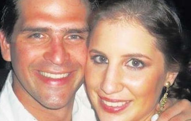Pablo Ruiz y Vanessa Romero. El presidente de Hialing Corporation, Pablo Ruiz Obregón, es el propietario del 50% de las acciones de la empresa, mientras que su esposa, Vanessa Romero, tiene participación accionaria, según consta en los documentos revelados por “Panamá América”.