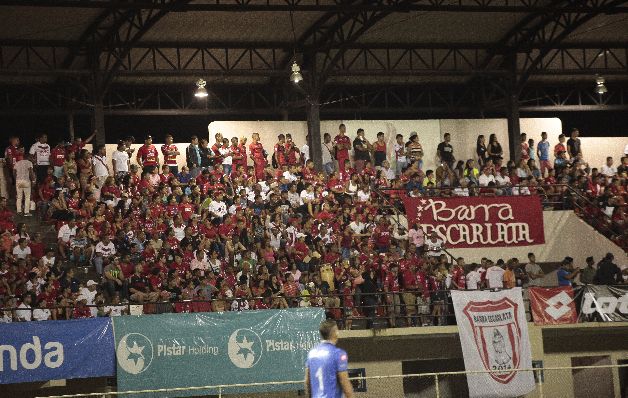 La afición del San Francisco siempre dice presente en los partidos. / Anayansi Gamez Una deuda que saldar