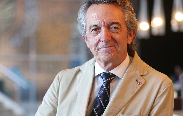 Dr. Andrés Poveda