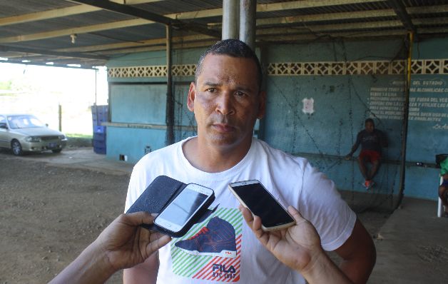 Kenneth Batista / José Vázques Kenneth Batista, el lanzador que lucha contra el delito