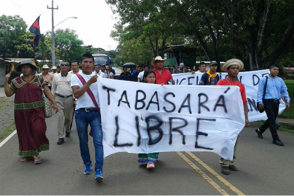 Los indígenas salieron desde las 11:00 am del hogar ngäbe en Tole