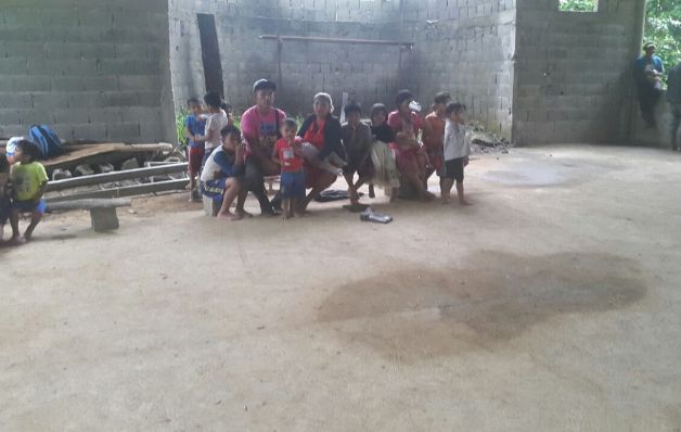 Familias pasan difícil experiencia por lluvias en Teobroma de Bocas