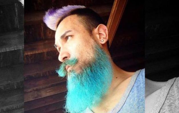 El tono del cabello y la barba no tienen que ser iguales. / Archivo Hombres 'merman', moda colorida en redes