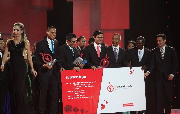 Reciben el fruto a su diligente trabajo y mentalidad ecológica. Premio Odebrecht al desarrollo sostenible