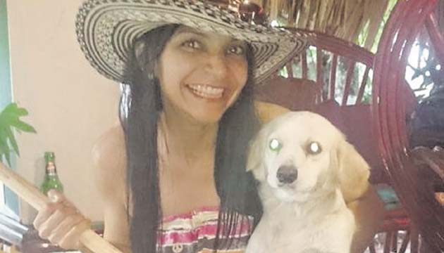 La licenciada Edna Magaly Reyes es abogada, aficionada al ciclismo y, por lo general, en las actividades acompaña al gerente general del BHN, Ramón Hernández.