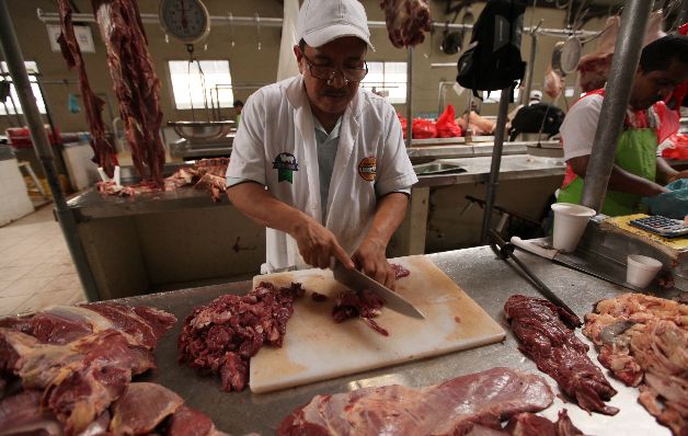 Precio de la carne no bajará lo suficiente por regulación 