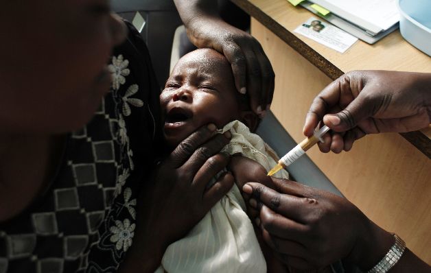 Primera vacuna contra la malaria se administraría desde 2017, según OMS