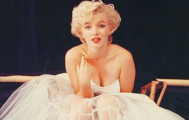 Ganó un Globo de Oro como mejor actriz de comedia o musical. Marilyn y los hechos que alimentan su asesinato