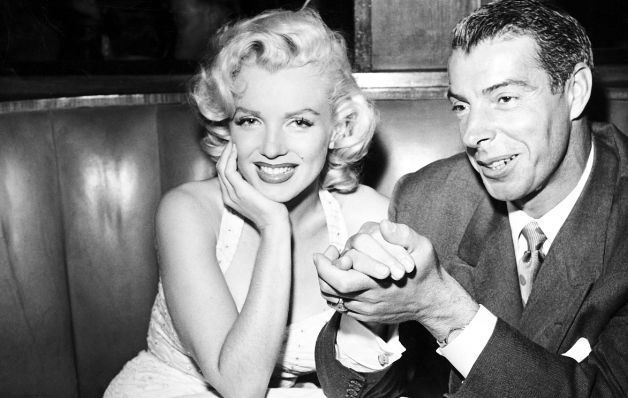 Joe DiMaggio, su segundo esposo, realizó el funeral en privado. Marilyn y los hechos que alimentan su asesinato