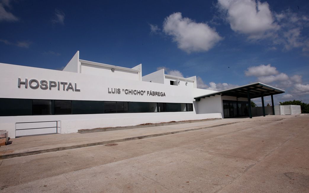 El equipo de trabajadores de la salud del nuevo hospital Luis "Chicho" Fábrega no ha sido suficiente para atender a los pacientes que allí se atienden. Cuenta con 328 camas de hospitalización, 153 cuartos dobles y 22 aislados. / Archivo Descoordinación no permite mejoras al sistema de salud