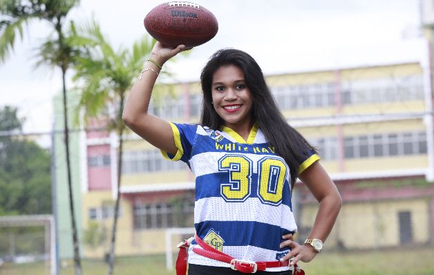Yirlani Arcia, "running back", de las White Navys, es una de las integrantes que considera que el respeto y la amabilidad son factores de valor durante el juego. / Anayansi Gamez White Navys, la familia de legionarias
