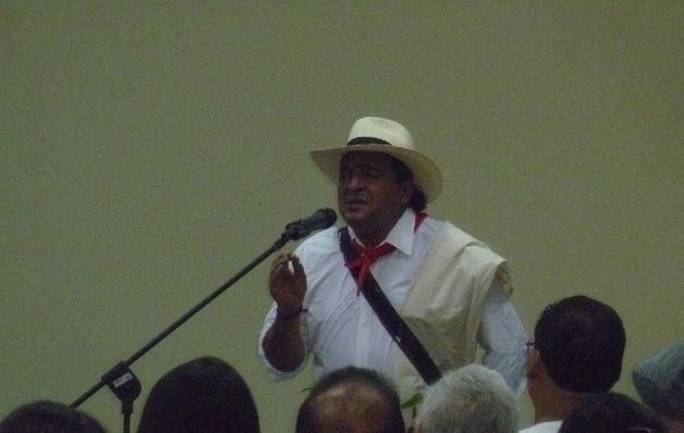 Sus libros ayudan a gravitar hacia  bien 
