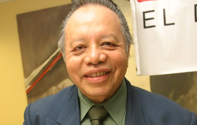 César Young Núñez, maestro de la poesía