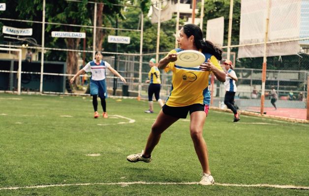 Cada jugador es responsable de cumplir el reglamento y de jugar limpio para no intentar aprovecharse de la ausencia de árbitros. / Cortesía 'Ultimate', la nueva tendencia