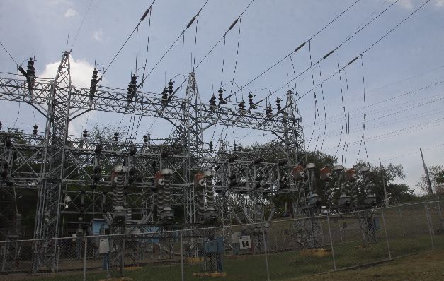 Alertan posible monopolio en el mercado energético