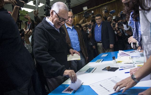 Alejandro Maldonado Alta participación en las elecciones de Guatemala