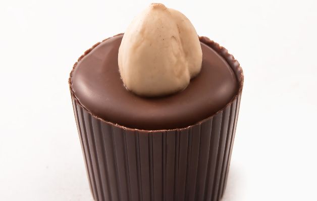 Según un estudio, un consumo superior de chocolate de hasta 100 gramos diarios se asocia a un menor riesgo de enfermedad coronaria y de ACV.