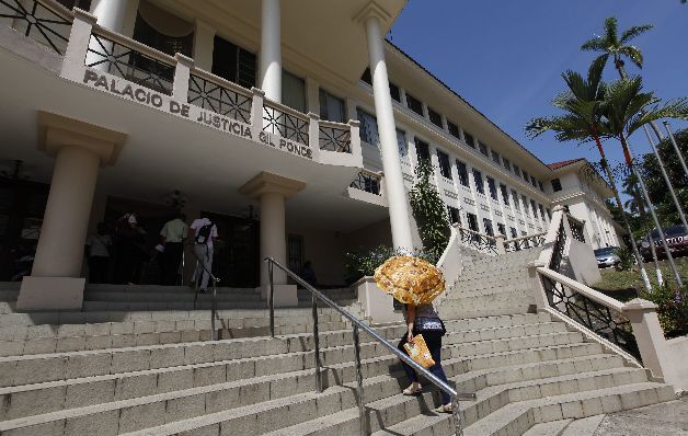 Credenciales mantiene engavetadas denuncias contra magistrados